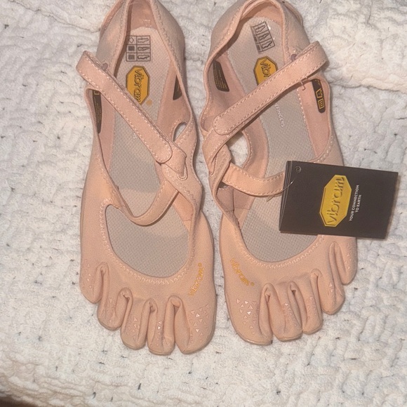 Vibram Women's FiveFingers - Picture 1 of 3